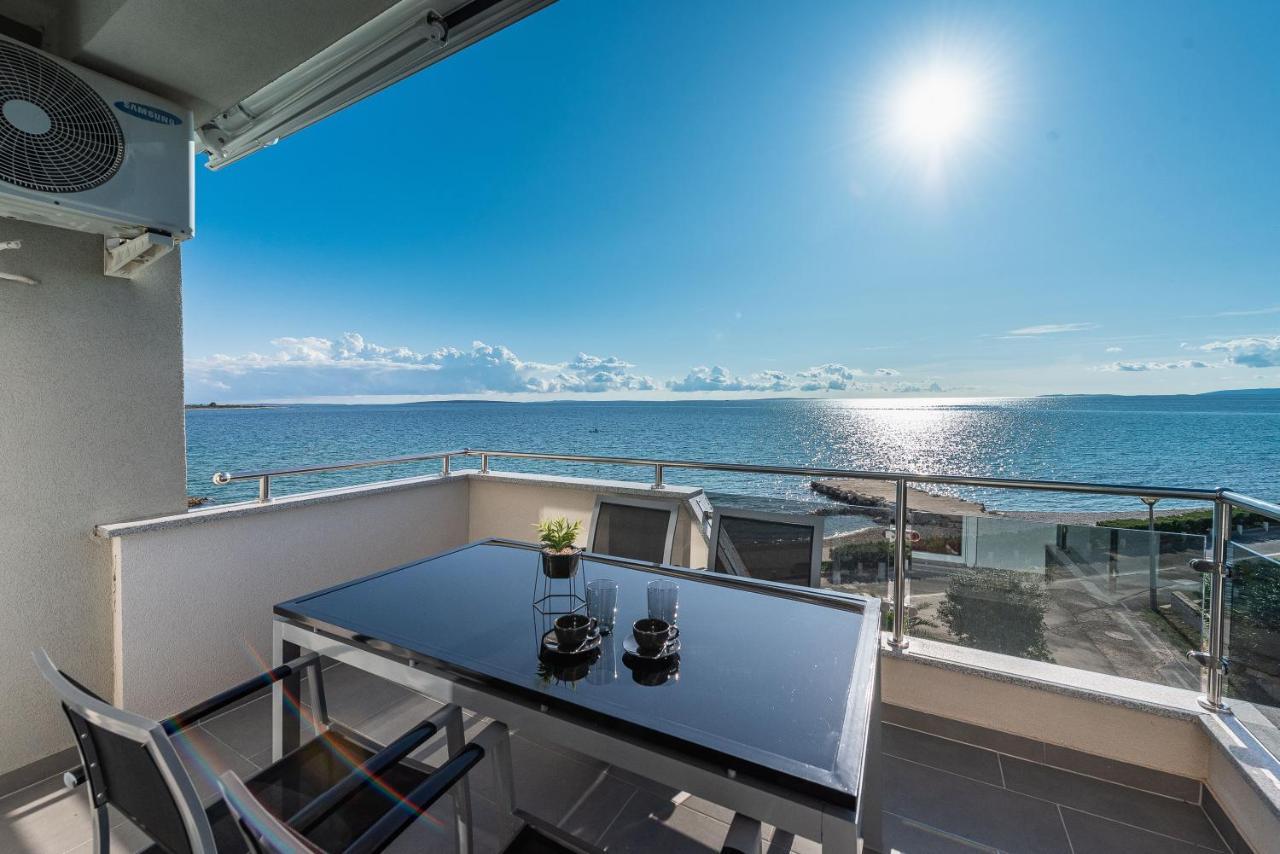Blue Horizon Modern Ap By The Beach Novalja Exterior foto